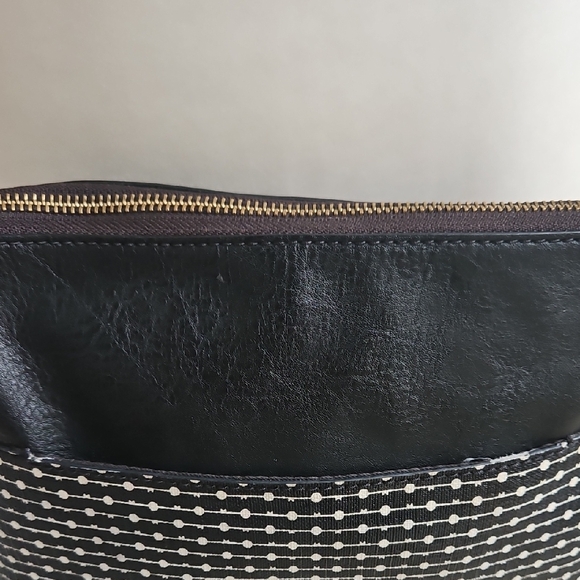 Fossil Stylish Black and Brown Crossbody Bag - Picture 6 of 8